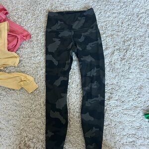 Camo leggings